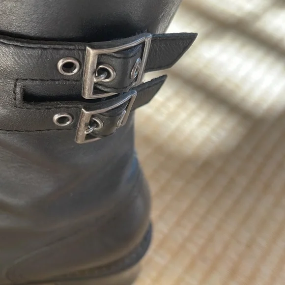 😎 REAL LEATHER Moto Boots 2” heel - Picture 6 of 10